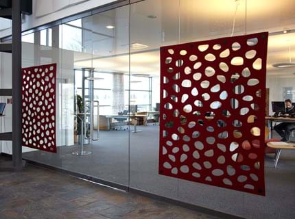 CoverSingle rumdeler i filt i bank (2)